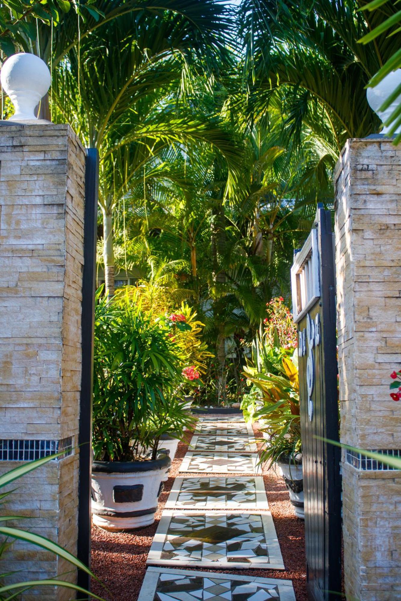 Nid'Aigle Lodge Baie Sainte Anne Exteriér fotografie